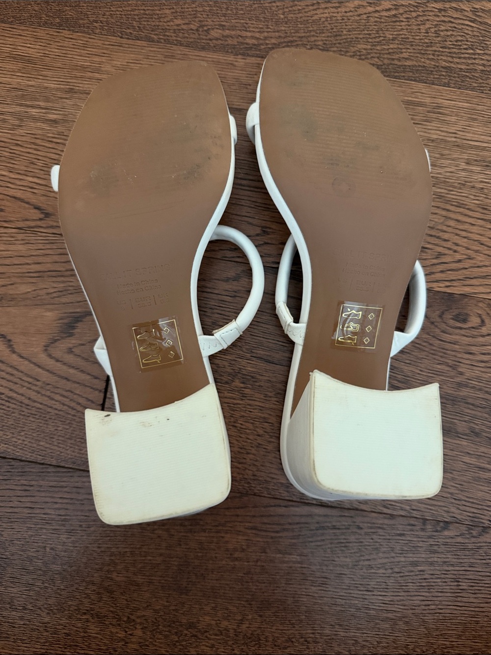 Call it Spring white sandals - Picture 4 of 4